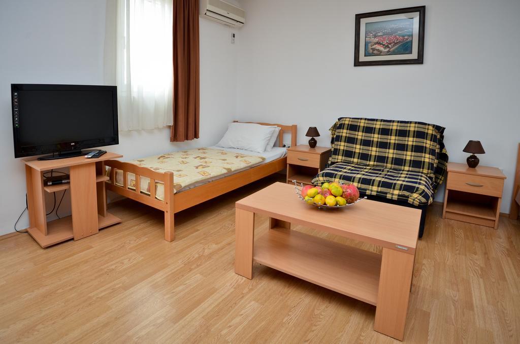 Apartmani Alexandra Budva Ruang foto