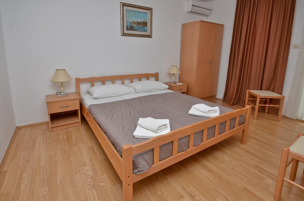 Apartmani Alexandra Budva Ruang foto